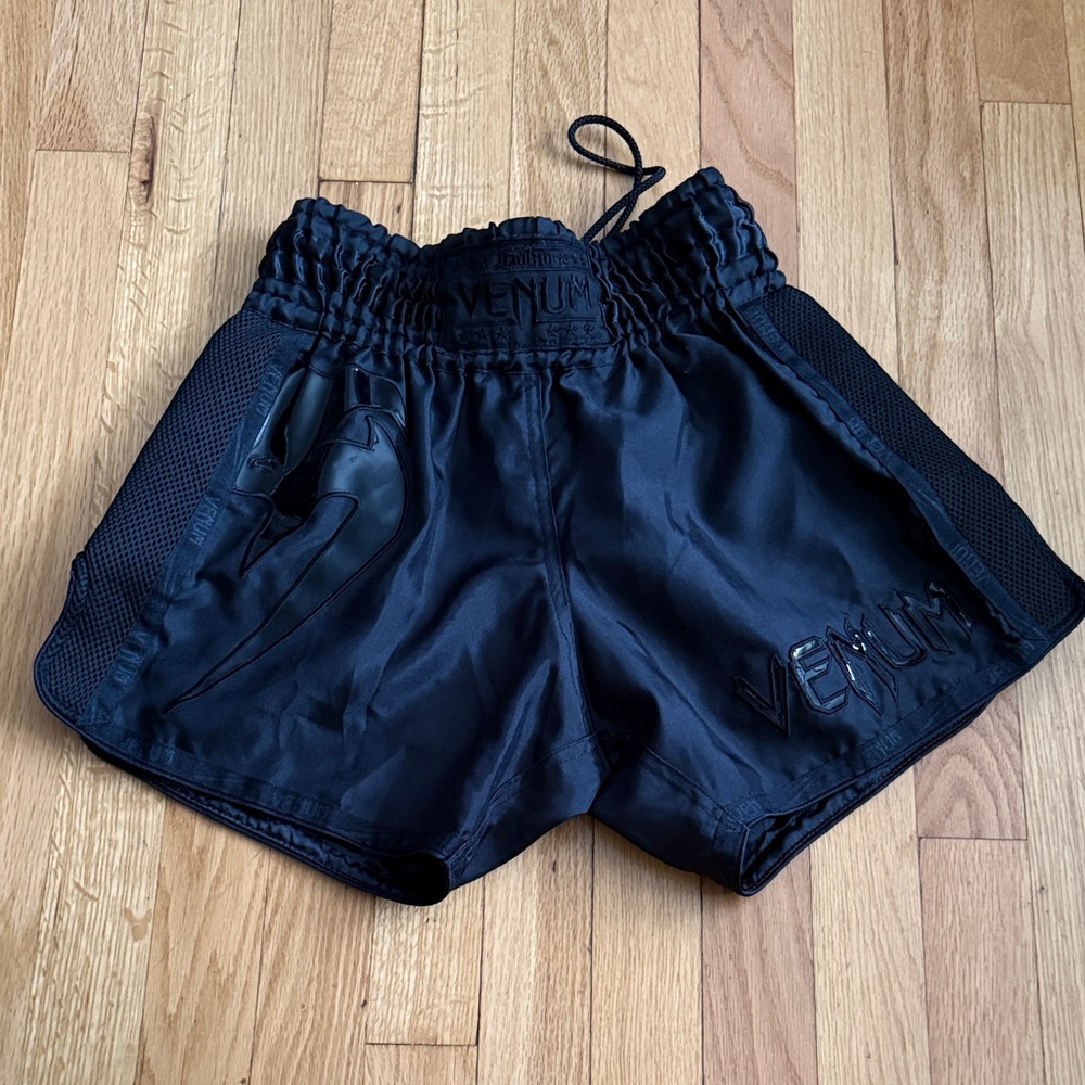 Venum Blackout Muay Thai Shorts – Size Medium 🖤